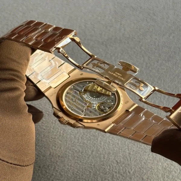 Patek Philippe Nautilus 5712/1R-001 Super master premium 1:1