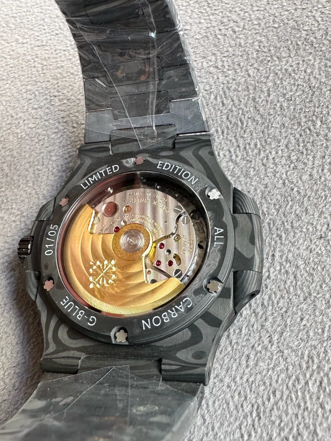 Patek Philippe Nautilus 5711 DIW“All CARBON BLACK”Orange Dial Super master premium 1:1