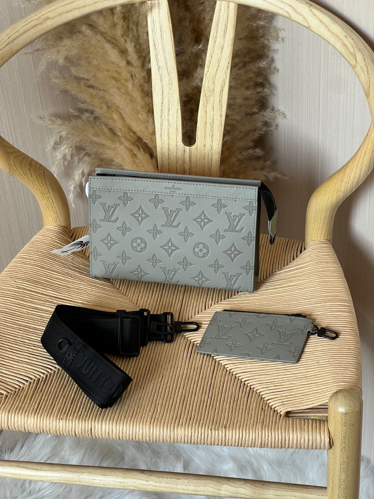 LV messenger bag Super master quality 1:1