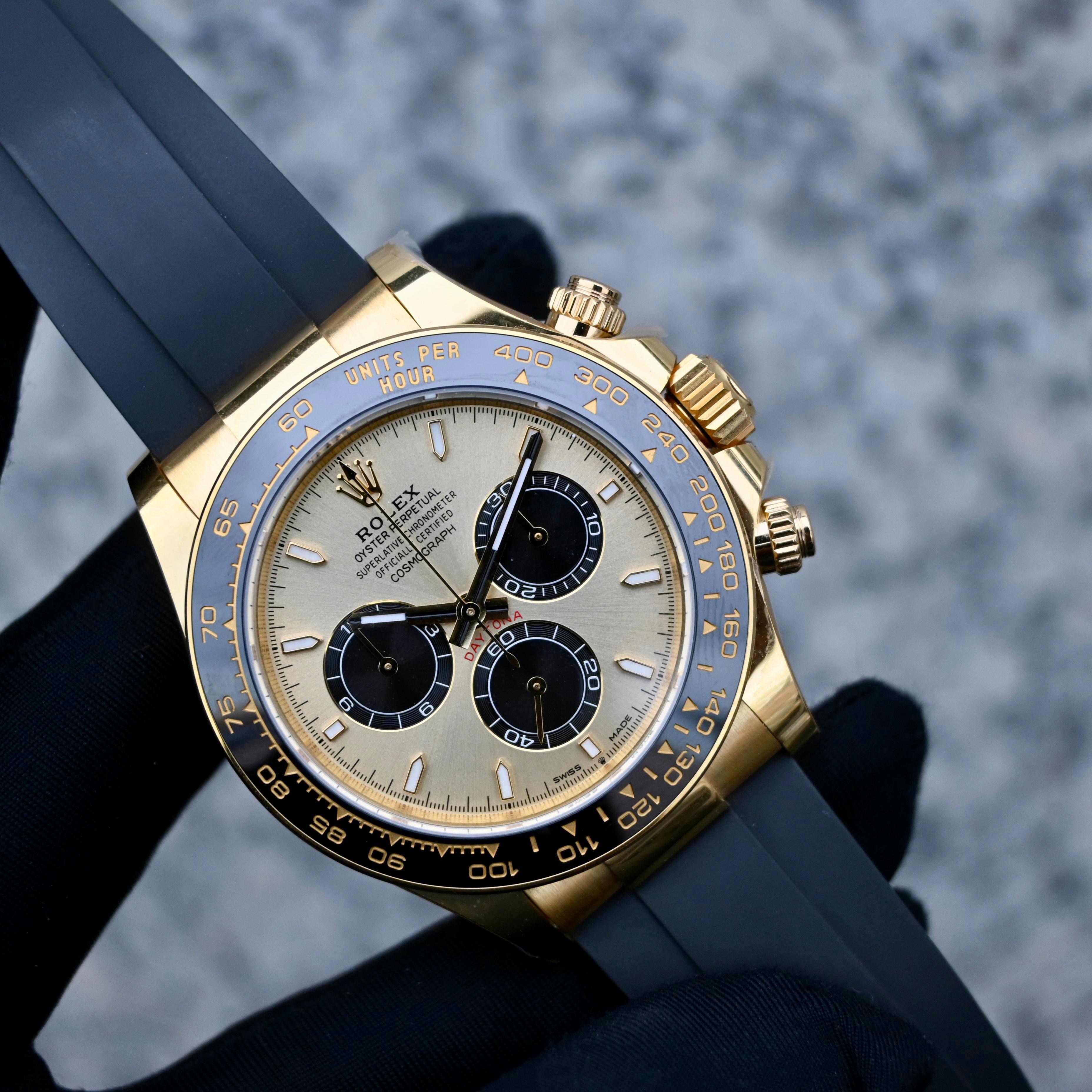 Rolex Daytona Cosmograph Daytona "Pikachu" Champagne Dial Yellow Gold