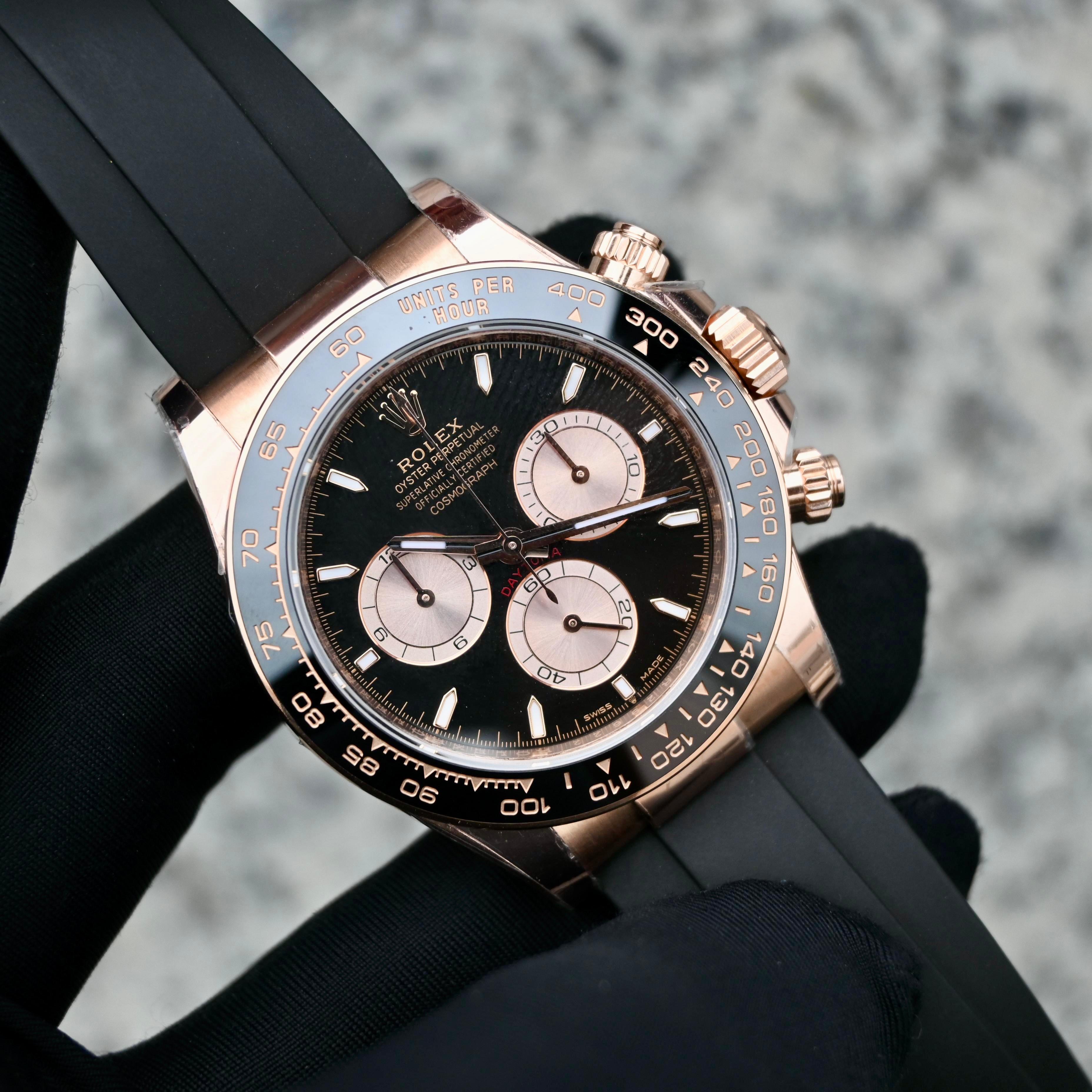 Rolex Daytona Cosmograph Daytona black and Sundust dial